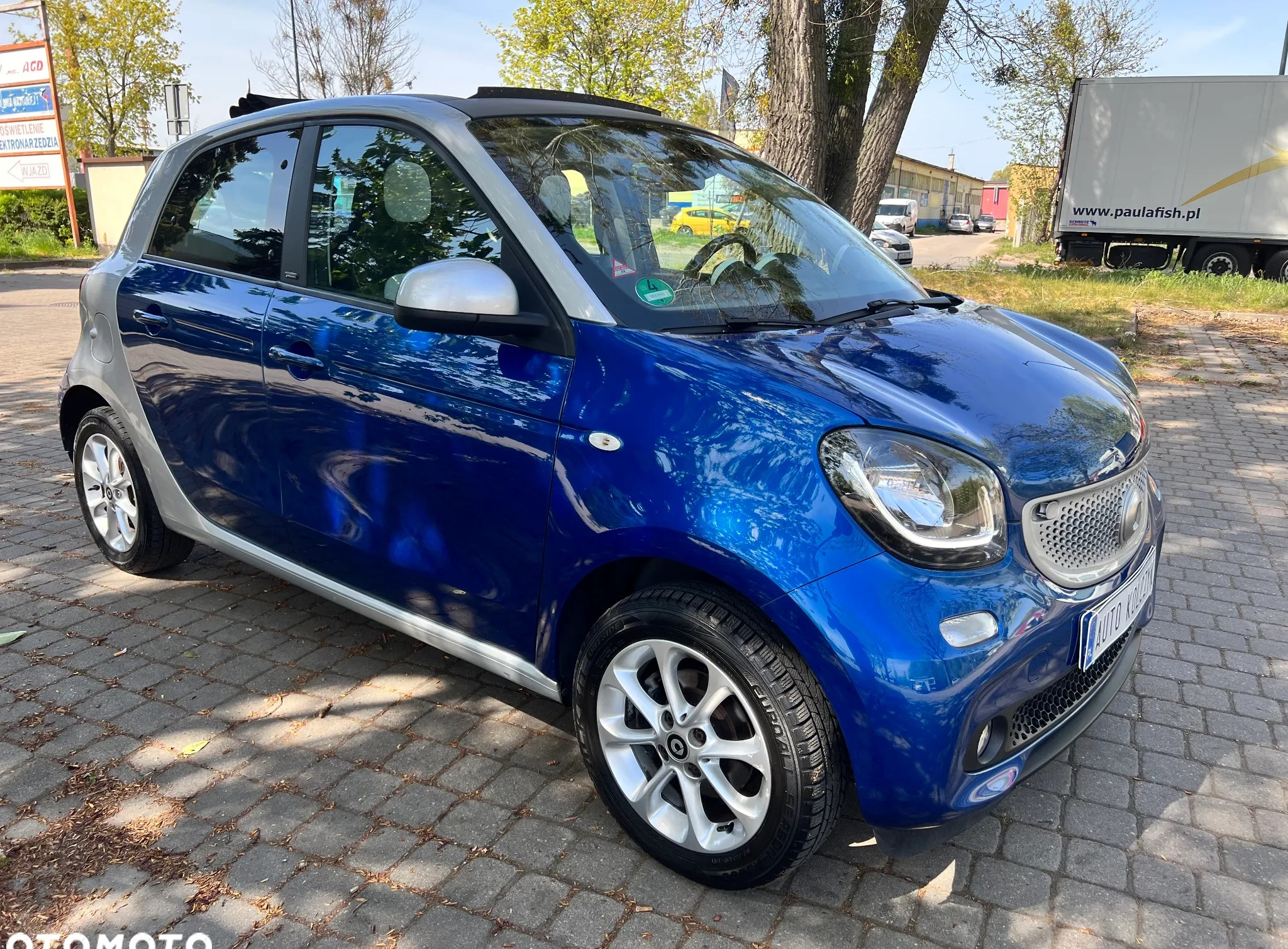 Smart Forfour cena 33999 przebieg: 71000, rok produkcji 2015 z Ząbki małe 301